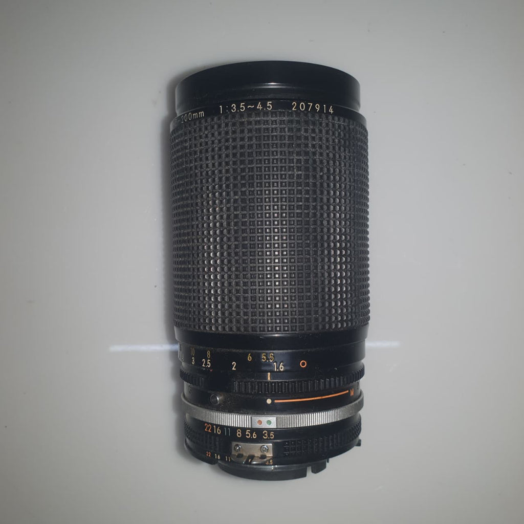 Nikon Zoom-NIKKOR 35-200mm f/3.5-4.5 AI-S Manual Focus Lens – Vintage Telephoto Zoom Lens
