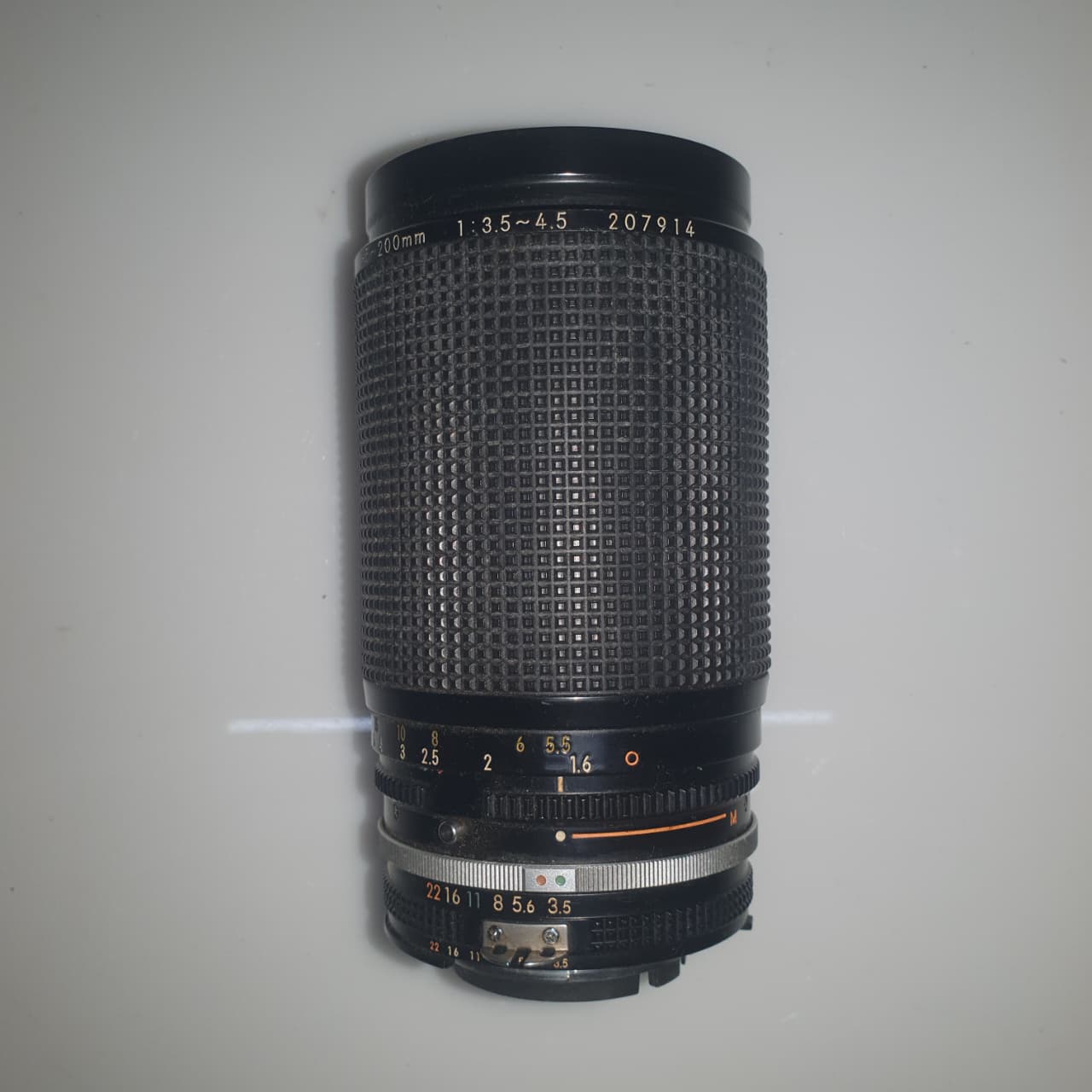 Nikon Zoom-NIKKOR 35-200mm f/3.5-4.5 AI-S Manual Focus Lens – Vintage Telephoto Zoom Lens