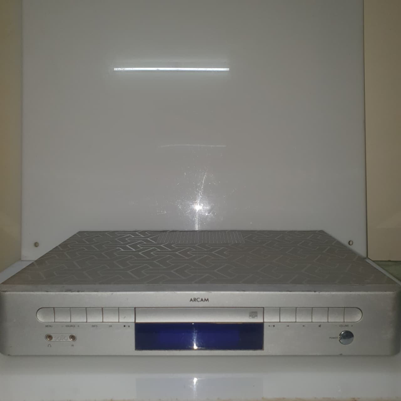 Arcam Solo Music Integrated CD Receiver – All-in-One Hi-Fi System