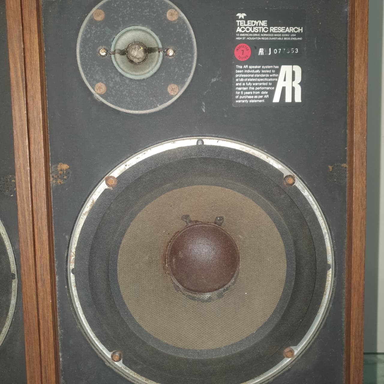 Pair of Vintage Teledyne Acoustic Research AR18 Bookshelf Speakers